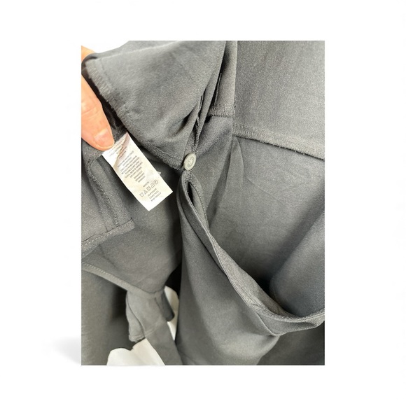 Loft Plus Women's Wrap Top Flutter Peplum Top Black Casual Chic Size 24 - Picture 4 of 6